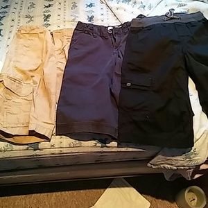 Boys size 14 lot cargo shorts
