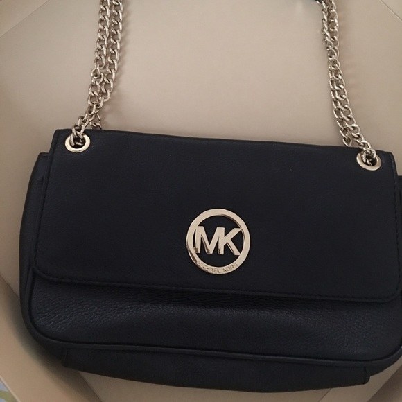 Authentic MK purse - Picture 1 of 5