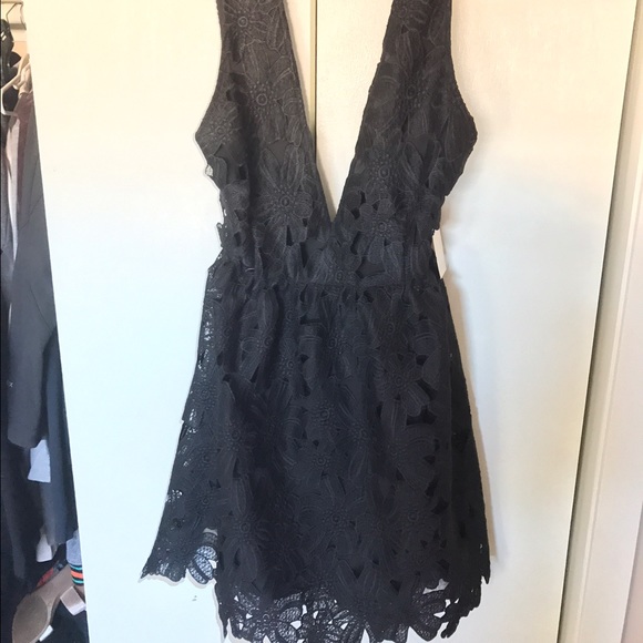 NWT Deep-V Floral Lace Crochet Skater Dress