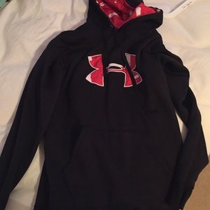 Under armour sweatshirt