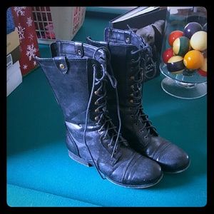 Black combat like boots