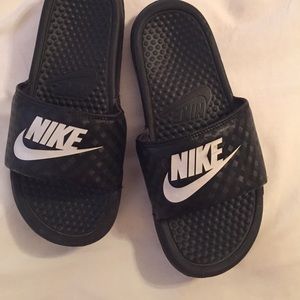 Nike slides