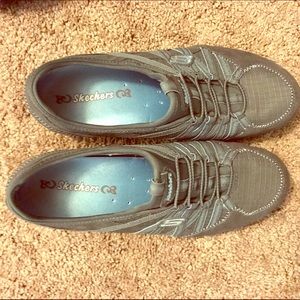 Sketchers walking shoes good condition