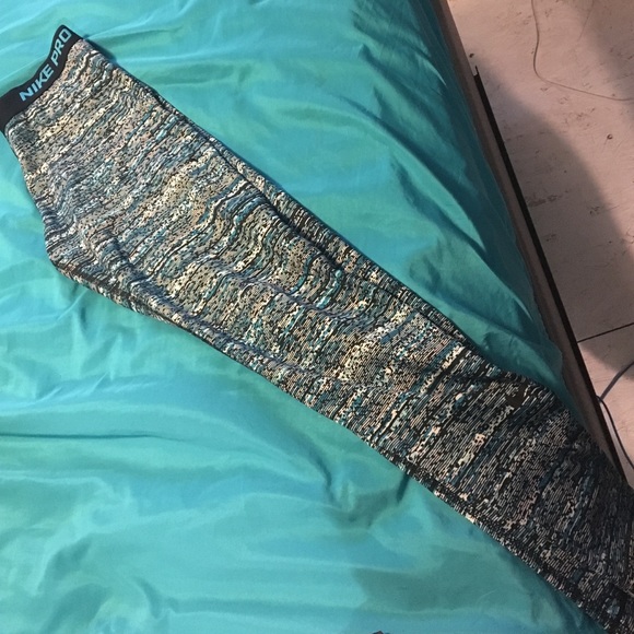 Nike Pro leggings