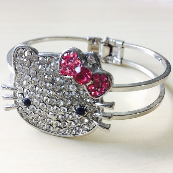 Hello Kitty Rhinestone Bracelet - Picture 2 of 3