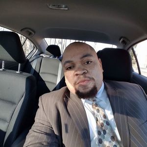 Meet your Posher, Gregory