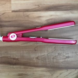 T3 Hair Straightening Iron