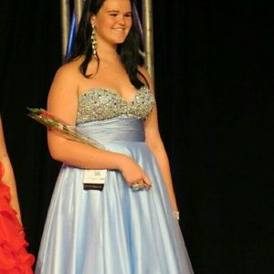 Prom/pageant dress