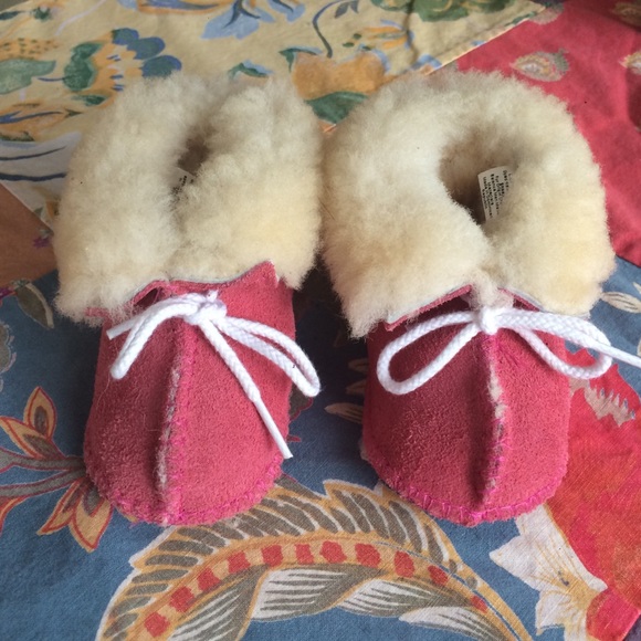 Minnetonka slippers - infant -