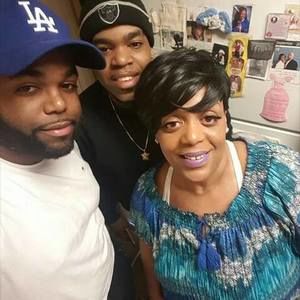 Meet your Posher, Deon