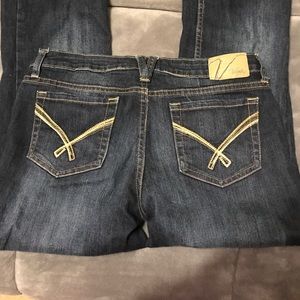 Vanity jeans 27x35