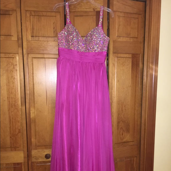 PROM DRESS! Pink and gems size 5/6