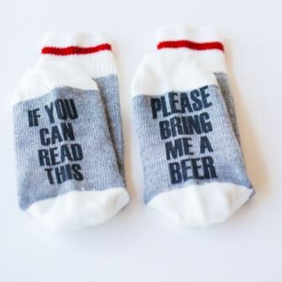 If You Can Read This Please Bring Me A Beer Socks - Picture 1 of 3