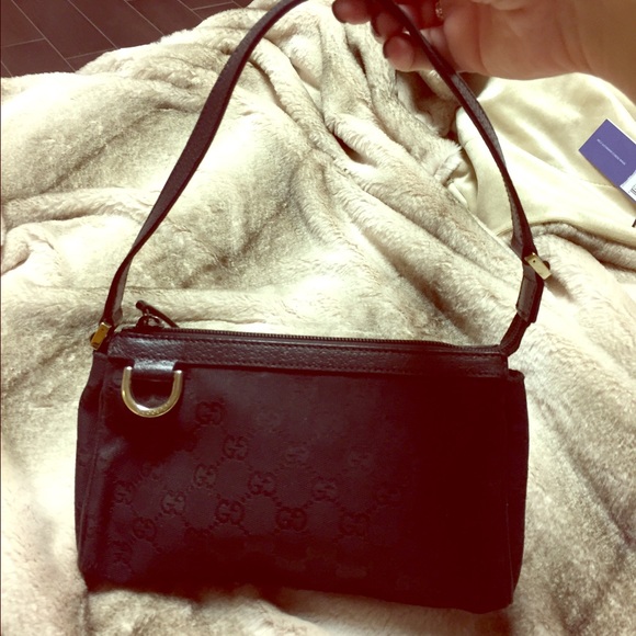Small black Gucci shoulder bag