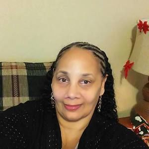 Meet your Posher, Evelyn