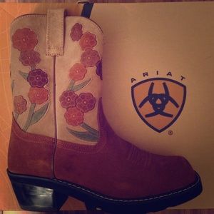 Ariat Doll Baby Suede Boots 10 Chestnut Worn 1X!