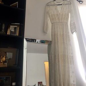 NWOT. Zara white floor length dress w embroidery