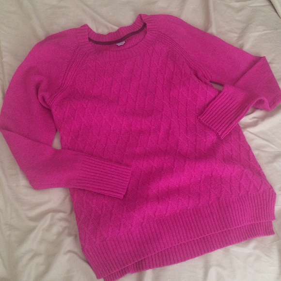 NWOT Pink Sweater - Picture 2 of 4