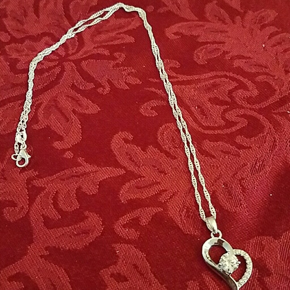 HEART NECKLACE - Picture 2 of 3