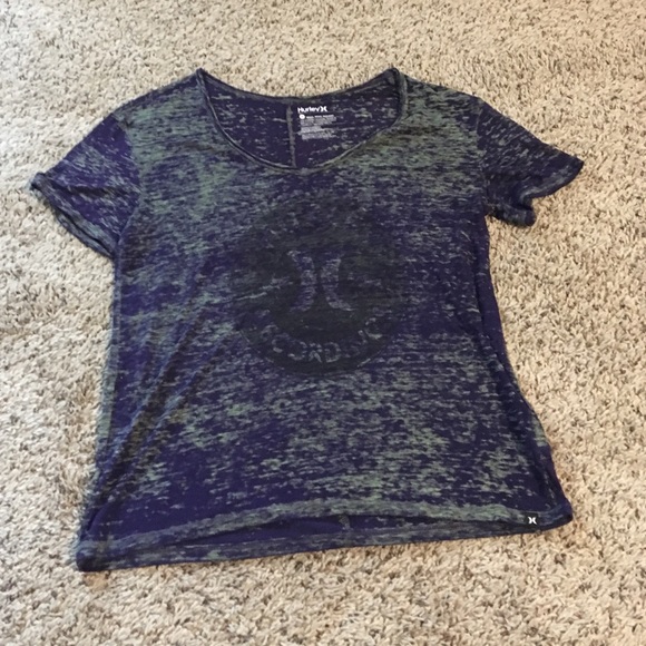 Hurley t-shirt