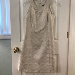 EUC Ann Taylor white and gold jacquard dress size0