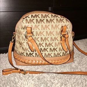 Michael Kors Crossbody