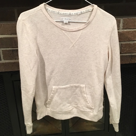 LA Hearts Crew Neck. GENTLY USED