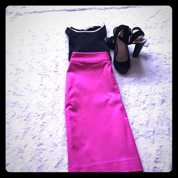 ⚡️FINAL SALE⚡Gorgeous ️Banana Republic Skirt NWT