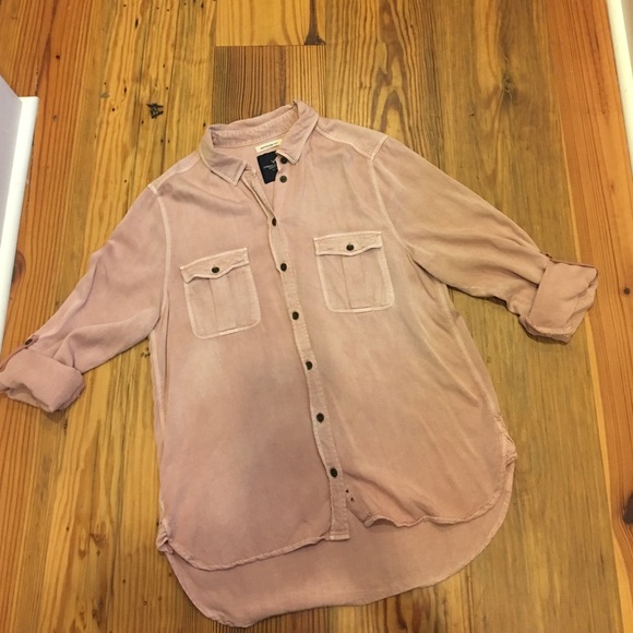 American Eagle button down