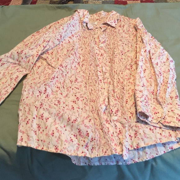 Button front 3/4 length sleeves blouse