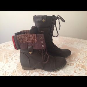 Aeropostale Lace Up Dark Brown Vegan Combat Boots