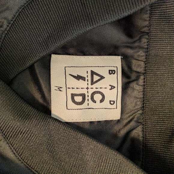 BAD ACID "LIFE STINKS" WINDBREAKER - Picture 4 of 4