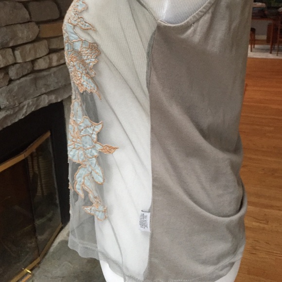 Sheer front gray shirt - Picture 3 of 3