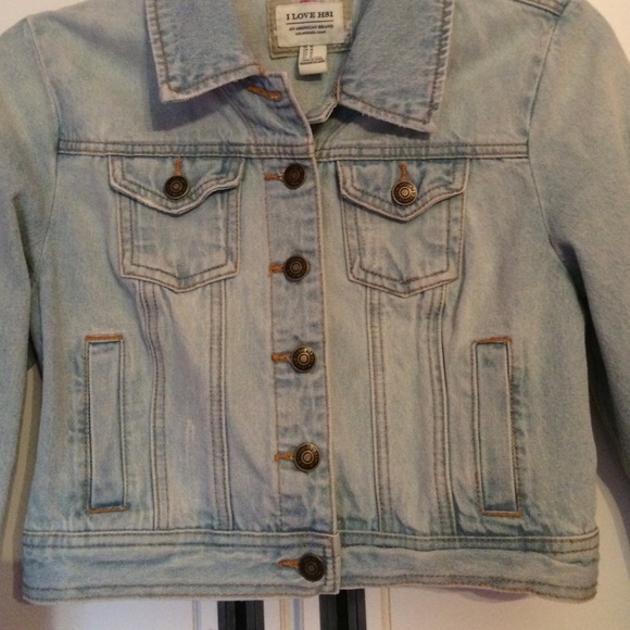 Light wash Jean jacket - Picture 2 of 3