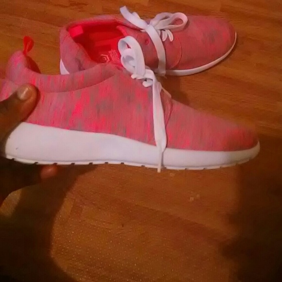 Running shoes