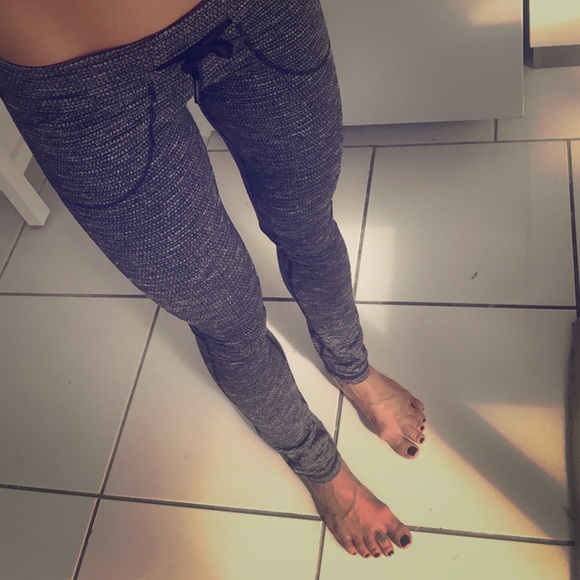 Lululemon street pant