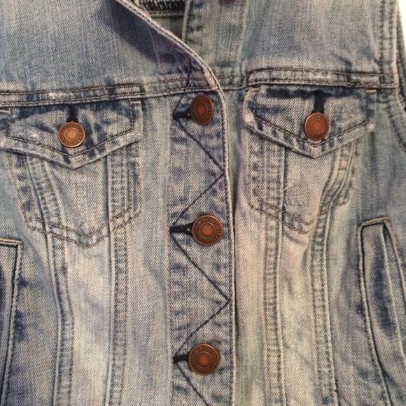 American eagle Jean vest - Picture 2 of 3