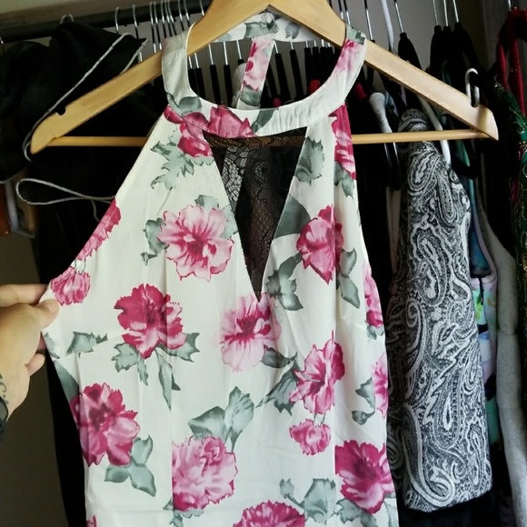 ONE LEFT! 🎉HP Best in Boutiques🎉 - Picture 5 of 8