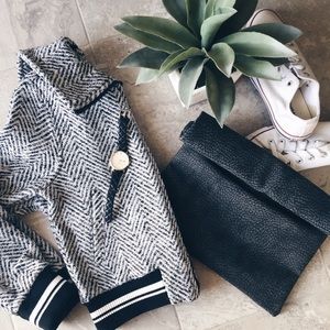 SALE! HP 🎉 Sporty Bomber Jacket