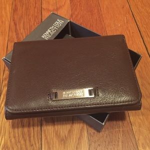 Leather Kenneth Cole Tri-Fold Ladies's Wallet