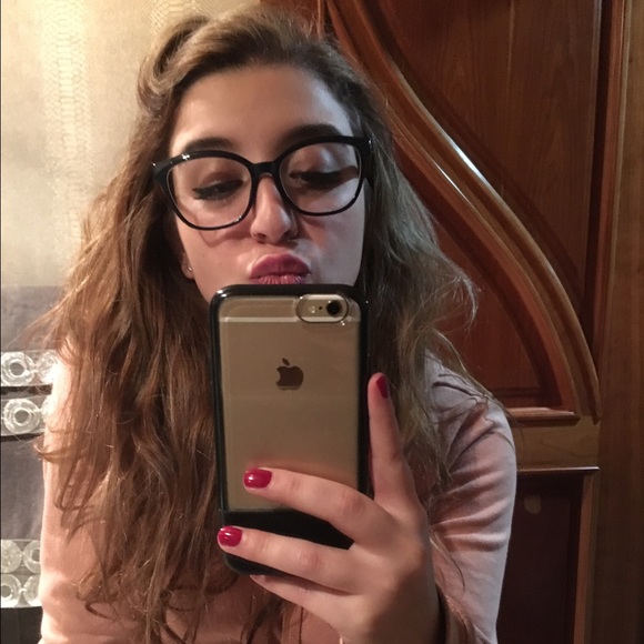 Meet your Posher, Diana