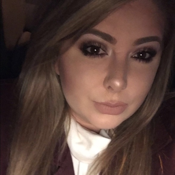 Meet your Posher, Lindsey