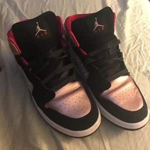 Air Jordan retro 1 mid size GS7