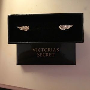 Victoria's Secret angel wing bracelet
