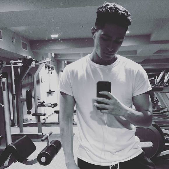 Meet your Posher, Kevin - Picture 1 of 1