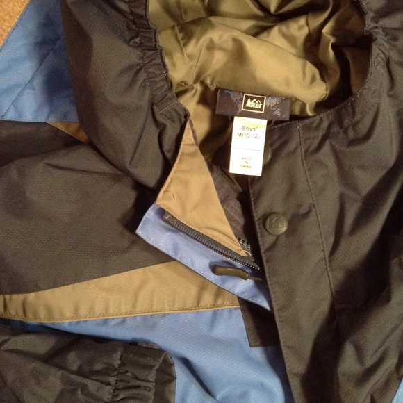 REI Jacket, Boys Medium - Picture 2 of 4