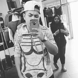 Meet your Posher, Leroy