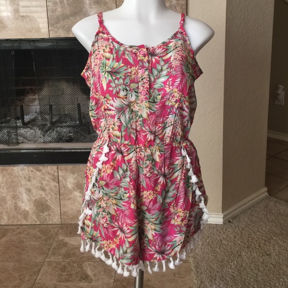 BNWOT Pink Floral Romper with Tassels - Picture 3 of 3