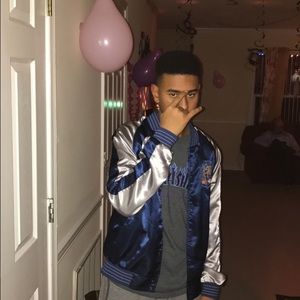 Meet your Posher, Jose