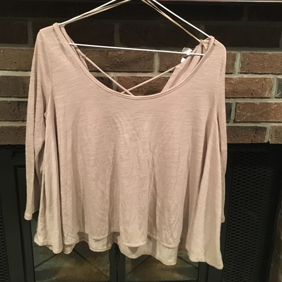 AMERICAN EAGLE criss cross back shirt